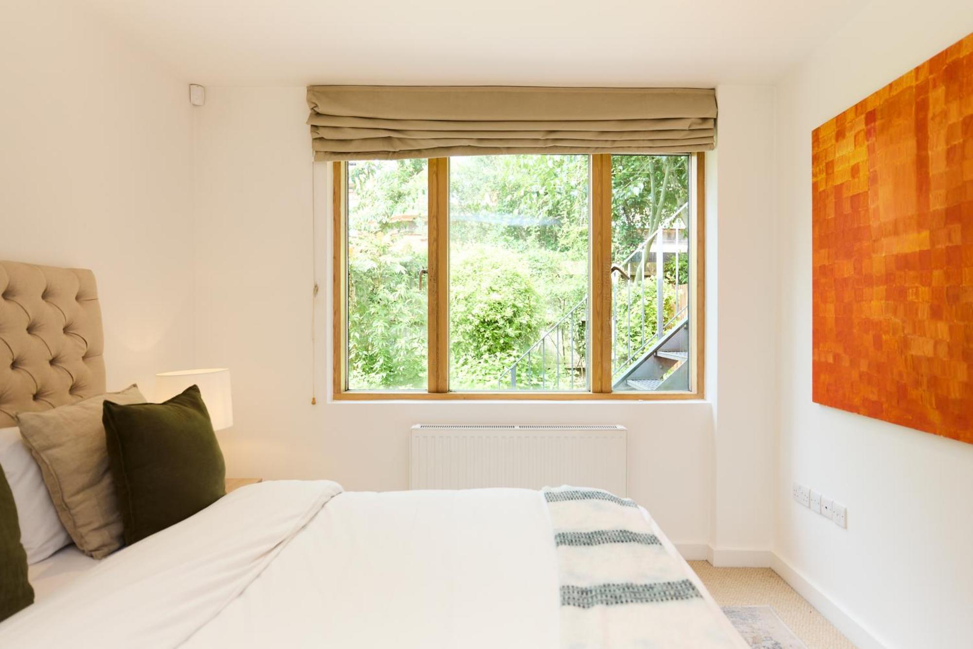 런던 The Putney Wonder - Dazzling 3Bdr Flat With Garden 아파트 외부 사진